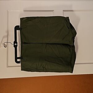 Ann Taylor linen/rayon shorts size 16